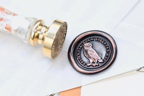 Owl Latin Motto Wax Seal Stamp | S - Backtozero B20 - antique, Bird, freedom, latin, latin motto, Message, Retro, Signature, signaturehandle, wisdom
