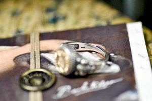 Horse Latin Motto Fleur De Lis Signet Ring - Backtozero B20 - 12f, 12mm, 12mm ring, 925 Silver, accessory, Ambitious, Fleur de Lis, him, Intaglio, Intaglio ring, jewelry, latin, latin motto, Message, ring, seal, seal ring, signet, size 10, size 11, size 8, size 9, wax seal, wax seal stamp