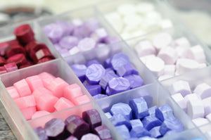 Sealing Wax Beads 15 Grids Palette | Shades of Purple - Backtozero B20 - 15 grid, 15grid, Lavender, light purple, metallic lavender, metallic purple, newarrivals, octagon bead, palette, Purple, sealing wax, Wax Beads
