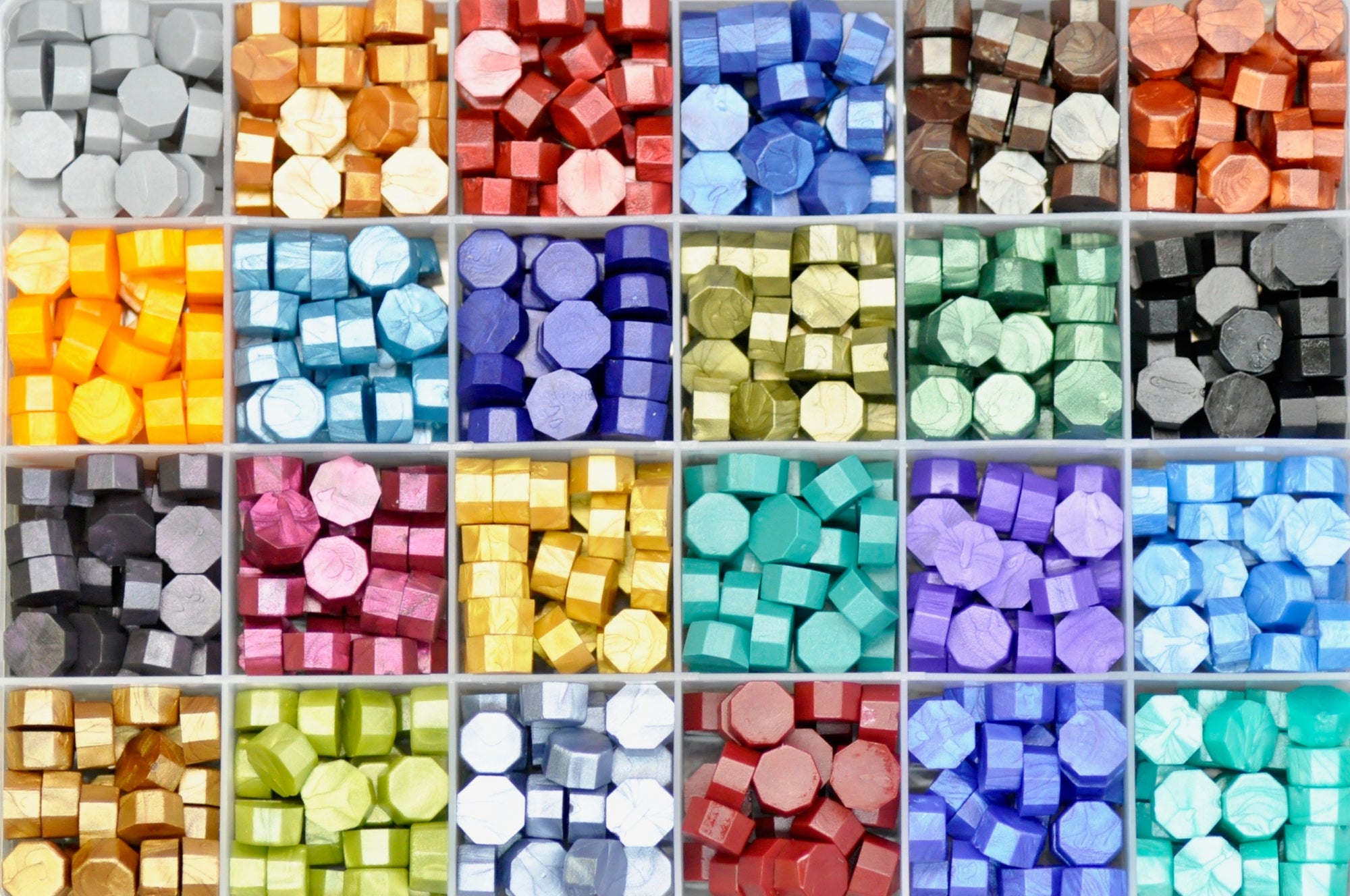 Sealing Wax Beads 24 Grids Palette | City Lights - Backtozero B20 - 24 grid, 24grid, Metallic, Metallic Blue, Metallic Green, metallic purple, Metallic Red, newarrivals, octagon bead, palette, sealing wax, Wax Beads