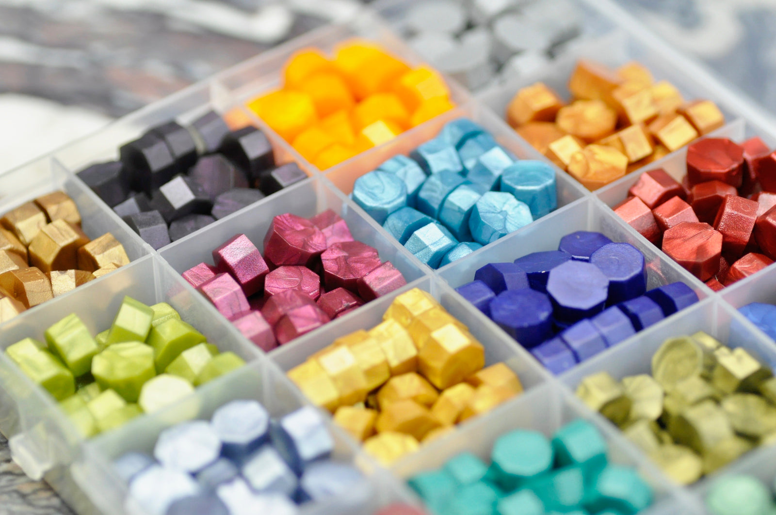 Sealing Wax Beads 24 Grids Palette | City Lights - Backtozero B20 - 24 grid, 24grid, Metallic, Metallic Blue, Metallic Green, metallic purple, Metallic Red, newarrivals, octagon bead, palette, sealing wax, Wax Beads