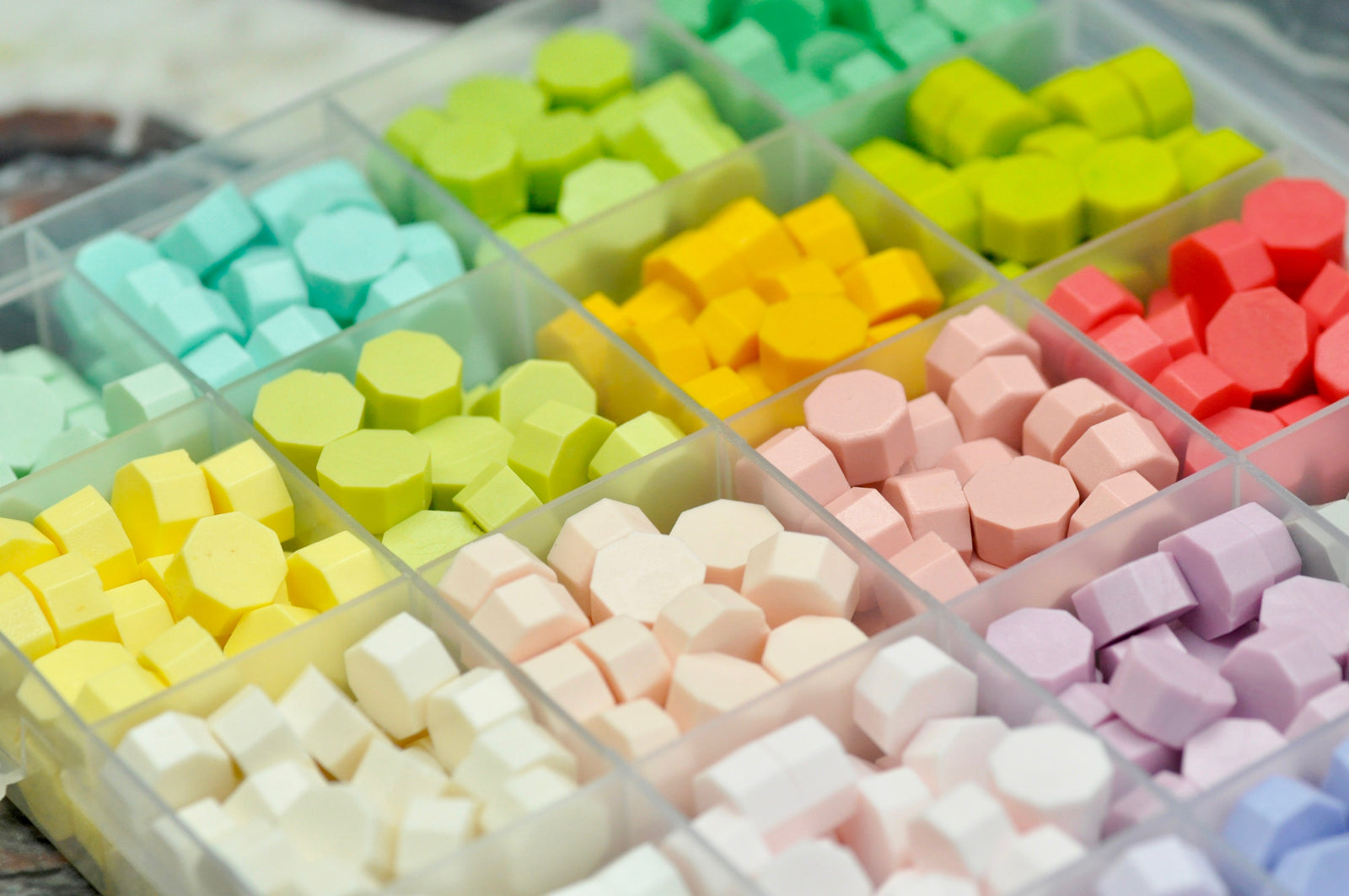 Sealing Wax Beads 24 Grids Palette | Fairy Tales - Backtozero B20 - 24 grid, 24grid, blue, Green, Lavender, newarrivals, octagon bead, palette, pastel, Pastel Blue, Pastel Green, Pink, sealing wax, Wax Beads, Yellow