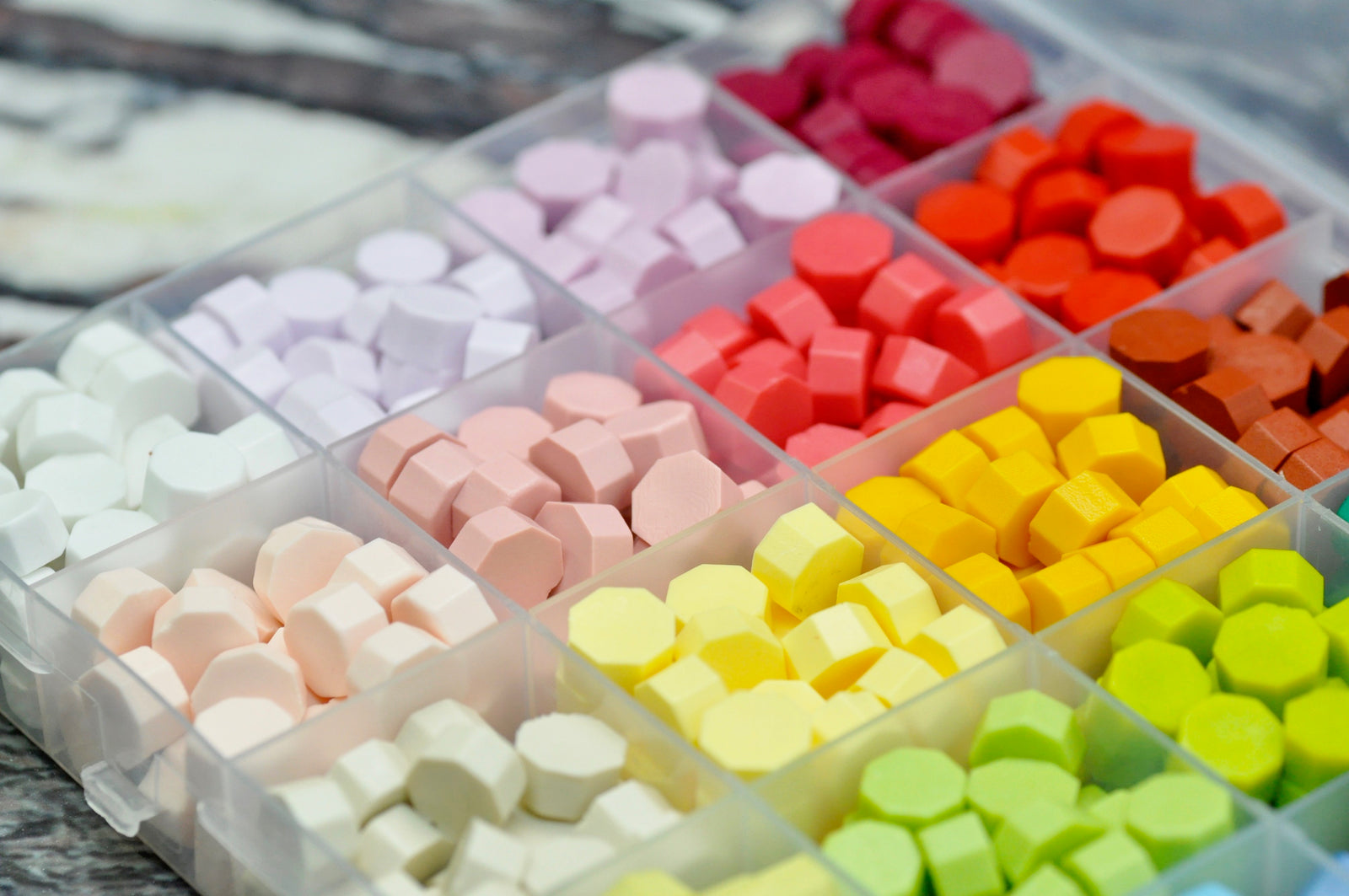 Sealing Wax Beads 24 Grids Palette | Summer Party - Backtozero B20 - 24 grid, 24grid, blue, Green, Lavender, newarrivals, octagon bead, palette, pastel, Pastel Blue, Pastel Green, Pink, Red, sealing wax, Wax Beads, Yellow