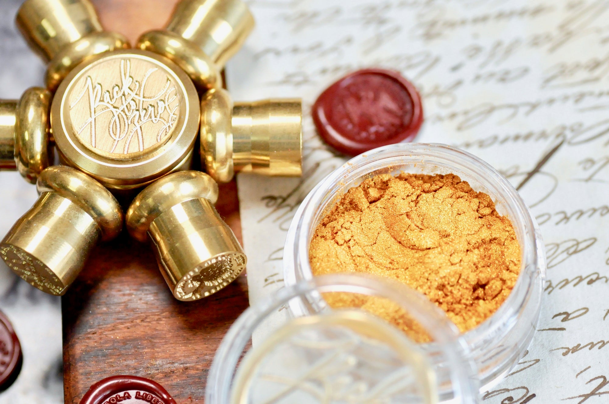 Metallic Highlight Powder for Wax Seal | Aztec Gold