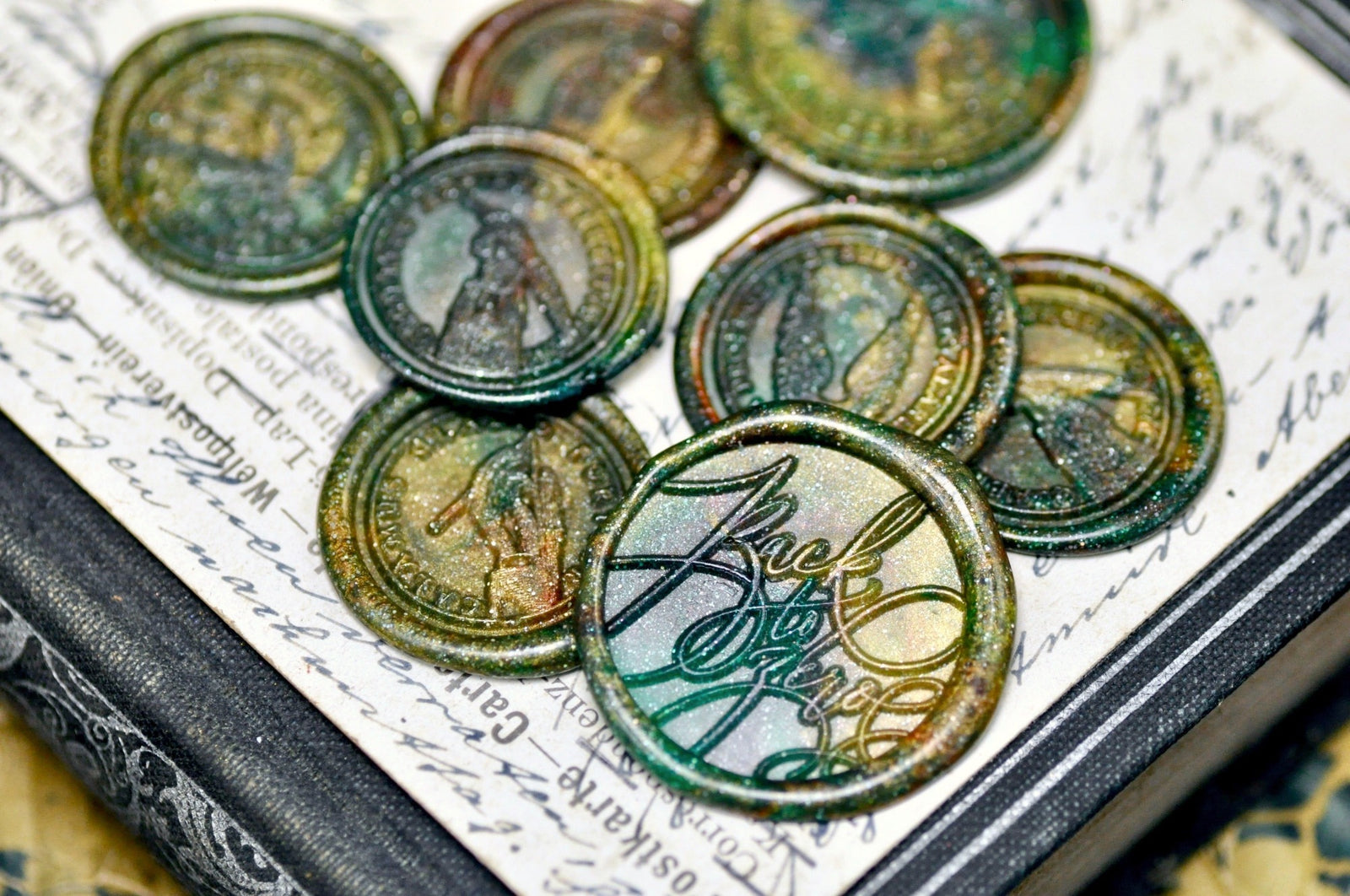 Marble Glue Gun Sealing Wax | Cosmo Camouflage - Backtozero B20 - Camouflage, glitter, Glue Gun, Gold, Green, marble, marble wax, newarrivals, sale, Sealing Wax, Wax Stick