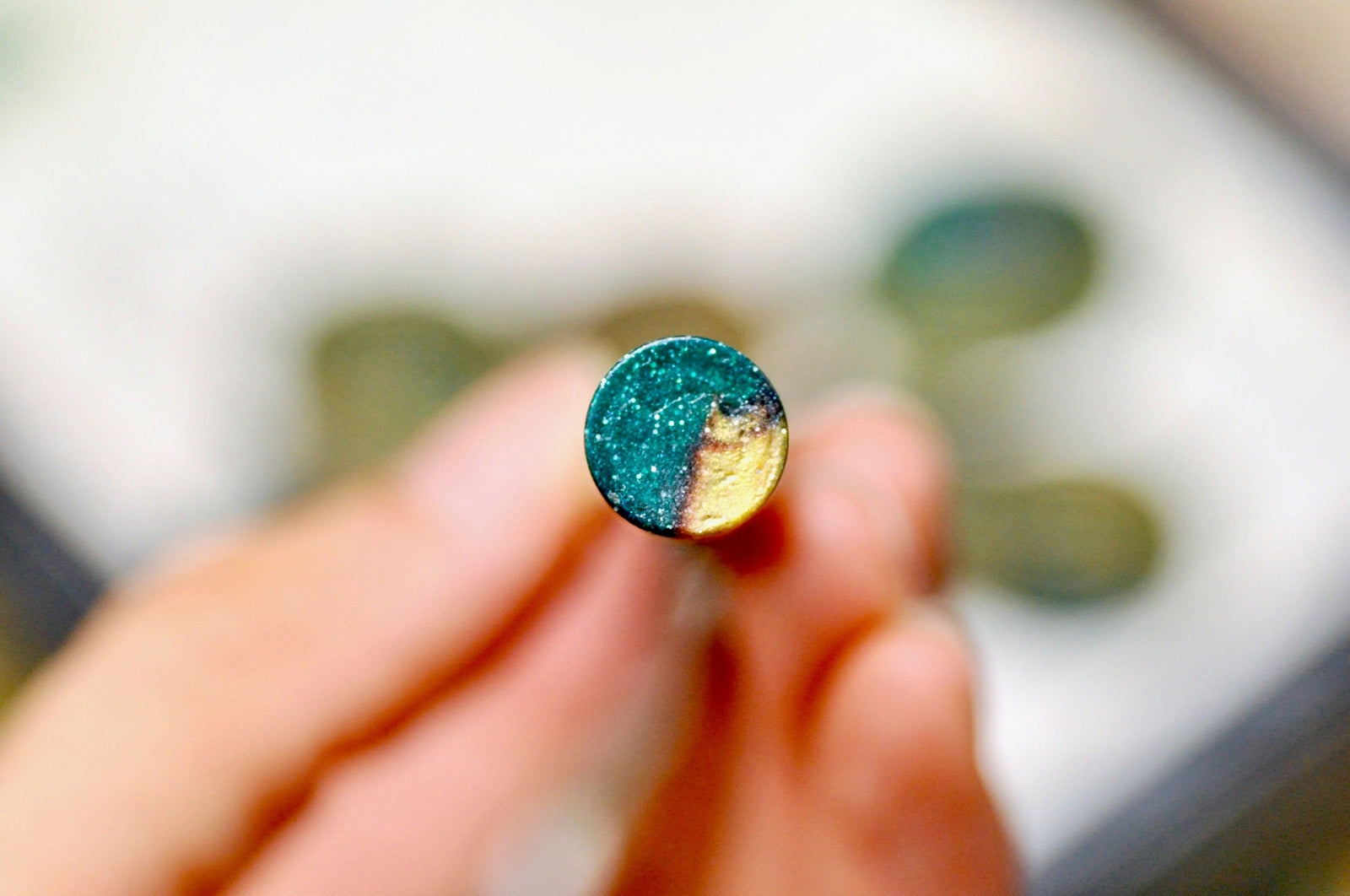 Marble Glue Gun Sealing Wax | Cosmo Camouflage - Backtozero B20 - Camouflage, glitter, Glue Gun, Gold, Green, marble, marble wax, newarrivals, sale, Sealing Wax, Wax Stick