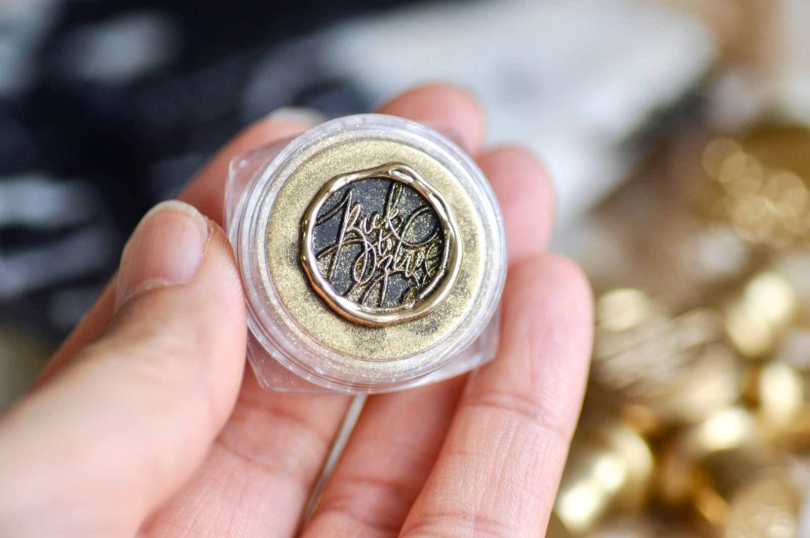 Chrome Metallic Highlight Powder for Wax Seal | Light Gold