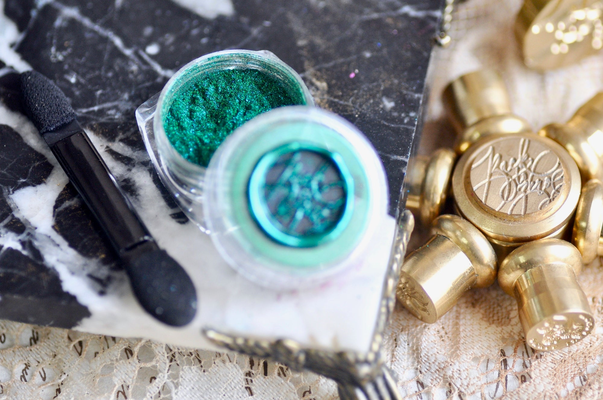 Chrome Metallic Highlight Powder for Wax Seal | Pine Green