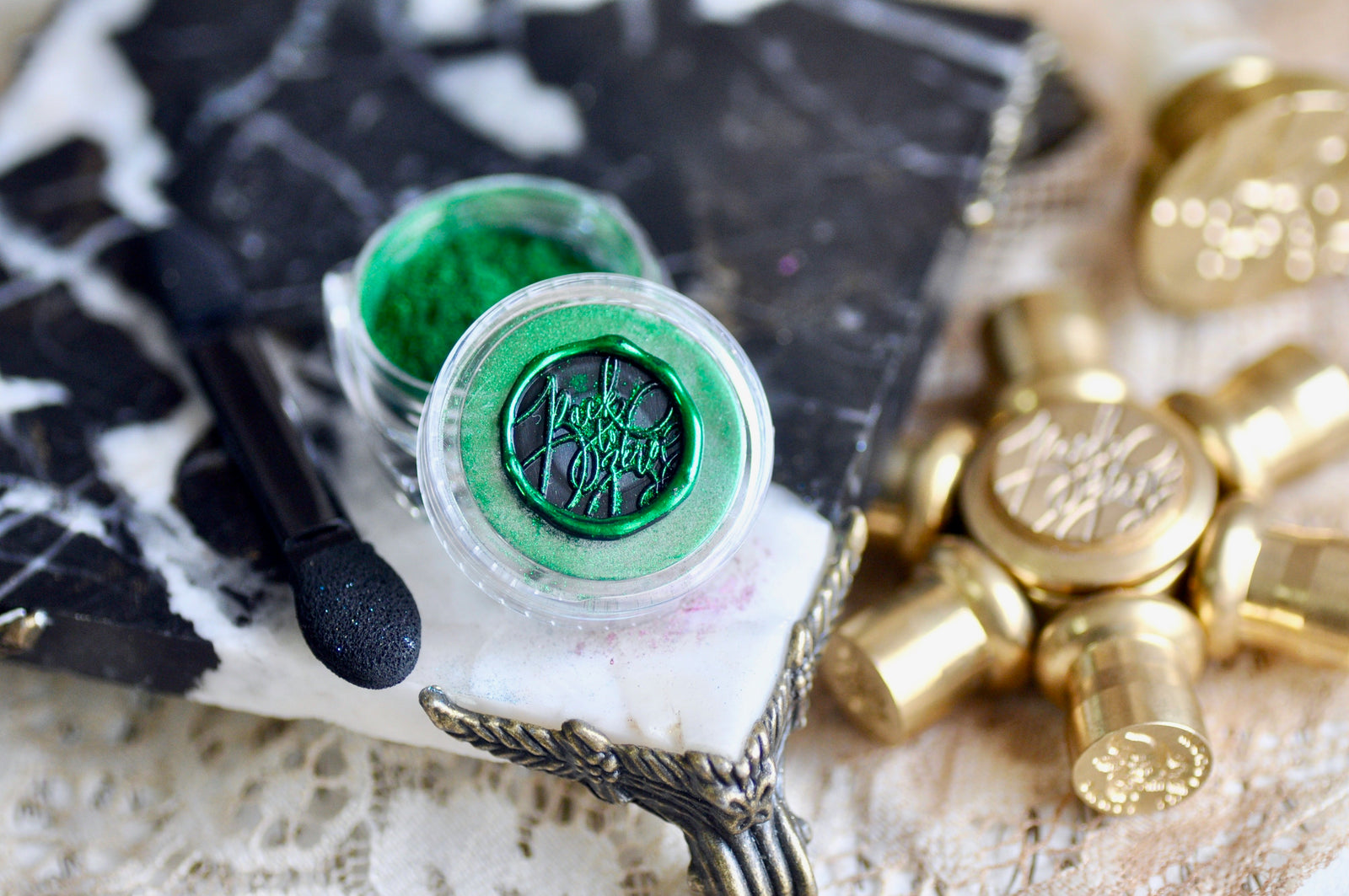 Chrome Metallic Highlight Powder for Wax Seal | Shamrock Green