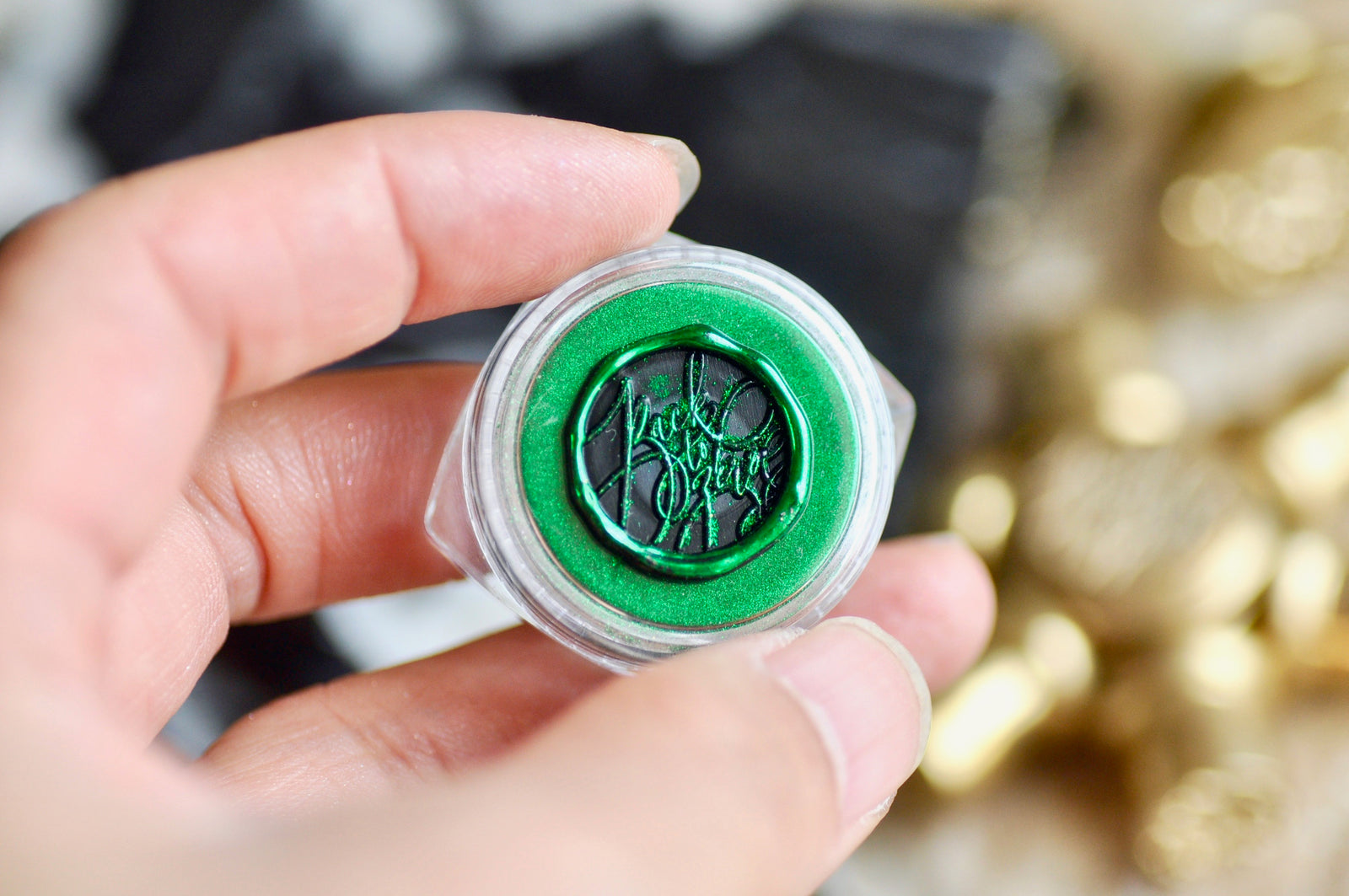 Chrome Metallic Highlight Powder for Wax Seal | Shamrock Green