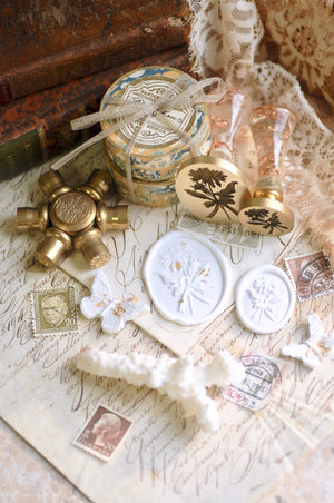 Floral Whispers: In Lieu of Speech Wax Seal Stamp | Daisy | Begin