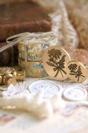 Floral Whispers: In Lieu of Speech Wax Seal Stamp | Daisy | Begin