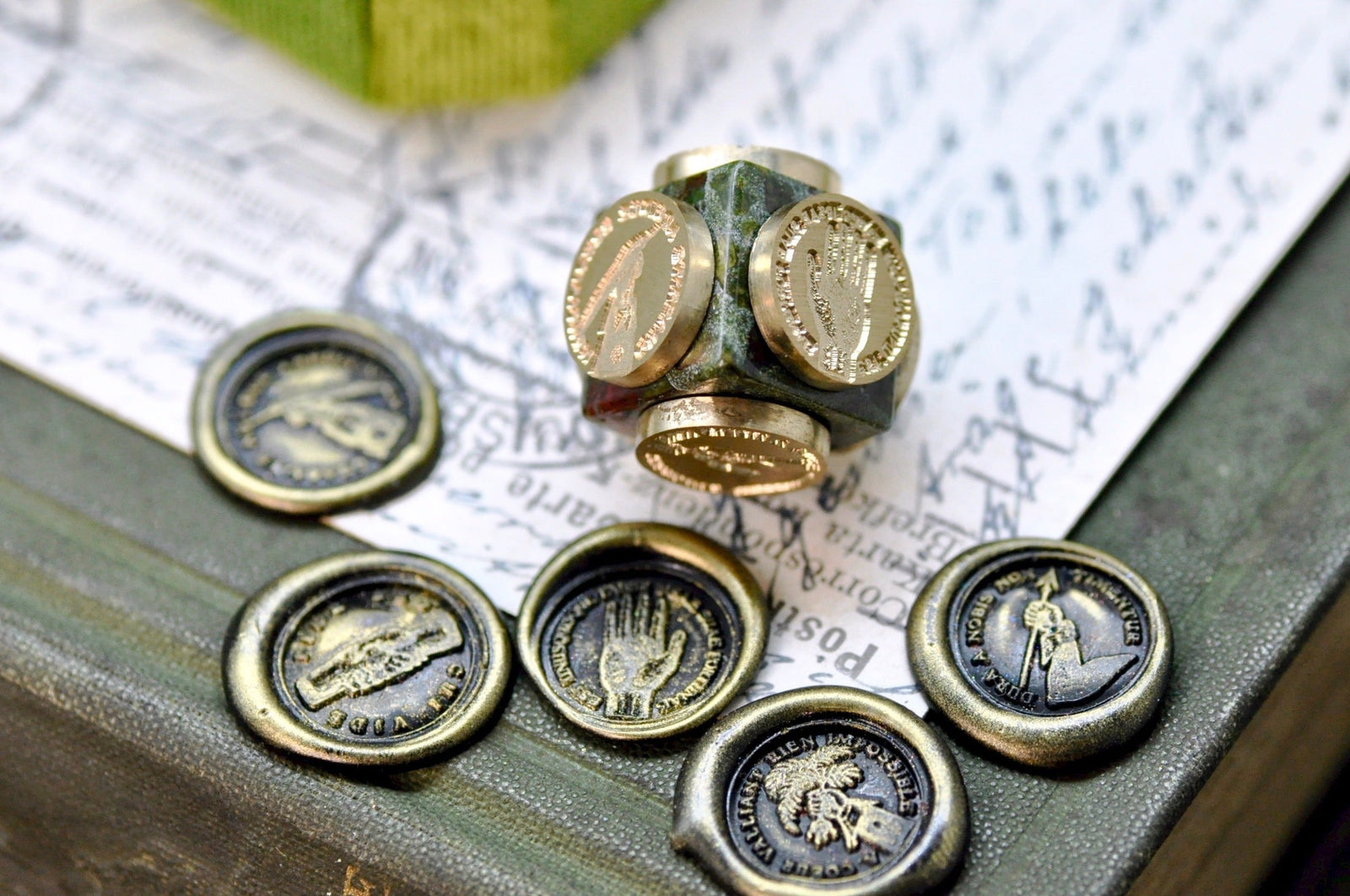 OOAK Latin Motto Cube Wax Seal | Dragon Bloodstone | Never Give Up - Backtozero B20 - antique, antique inspired, Arrow, courage, cube, destiny, hand, hand gesture, handshake, latin, latin motto, Message, motivation, motto, natural stone, newarrivals, palm, pen, Retro, stone, strength, wisdom