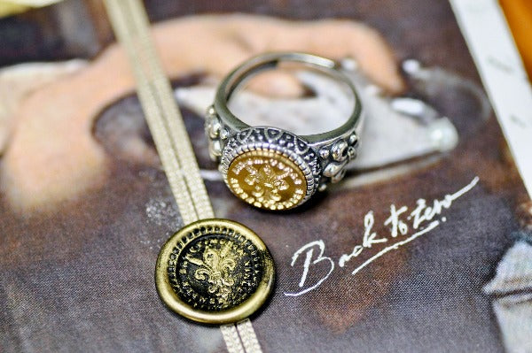 Fleur de Lis Latin Motto Fleur De Lis Signet Ring - Backtozero B20 - 12f, 12mm, 12mm ring, 925 Silver, accessory, conquer, Fleur de Lis, him, Intaglio, Intaglio ring, jewelry, latin, latin motto, Message, purity, ring, seal, seal ring, signet, size 10, size 11, size 8, size 9, wax seal, wax seal stamp