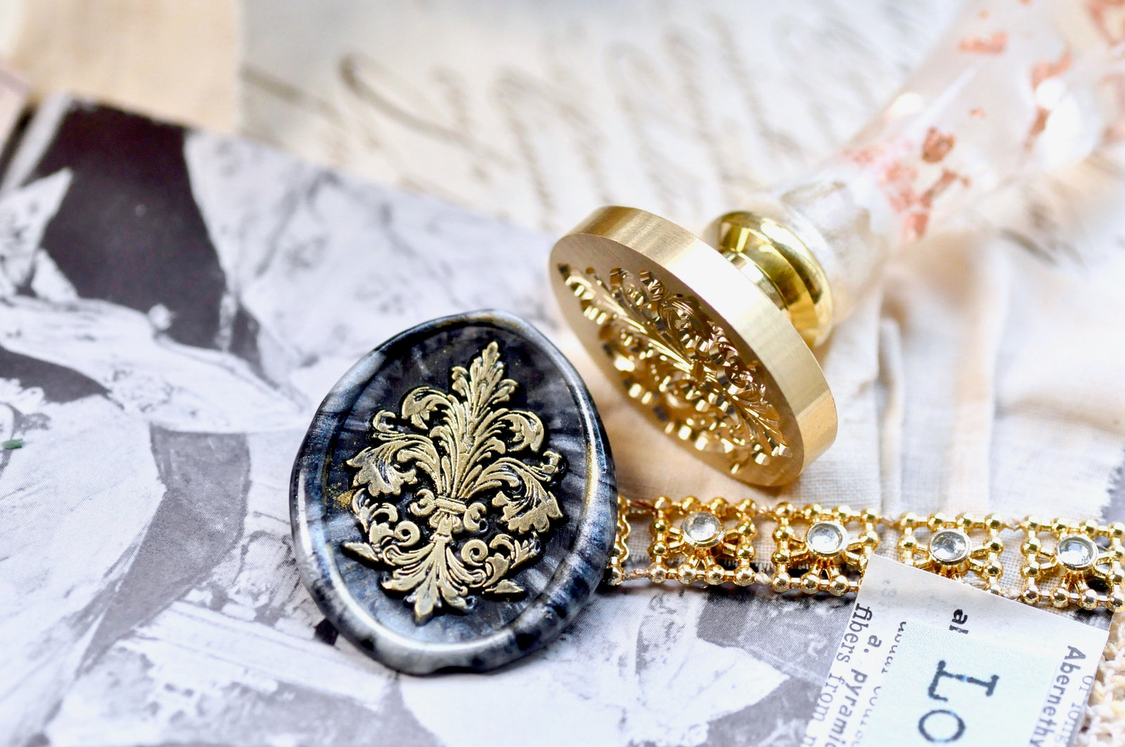 Fleur de Lis Flourish Iris Wax Seal Stamp | IV - Backtozero B20 - Deco, Decorative, fleur, Fleur de Lis, floral, flourish, Flower, handleupgrade, iris, newarrivals, oval, Retro, Signature, signaturehandle, Victorian