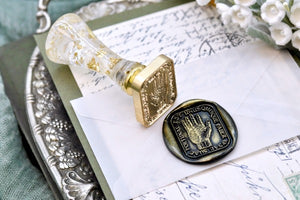 Palm of Hand Latin Motto Wax Seal Stamp - Backtozero B20 - antique, destiny, fortune, latin, latin motto, Message, Retro, rounded rectangle, Signature, signaturehandle