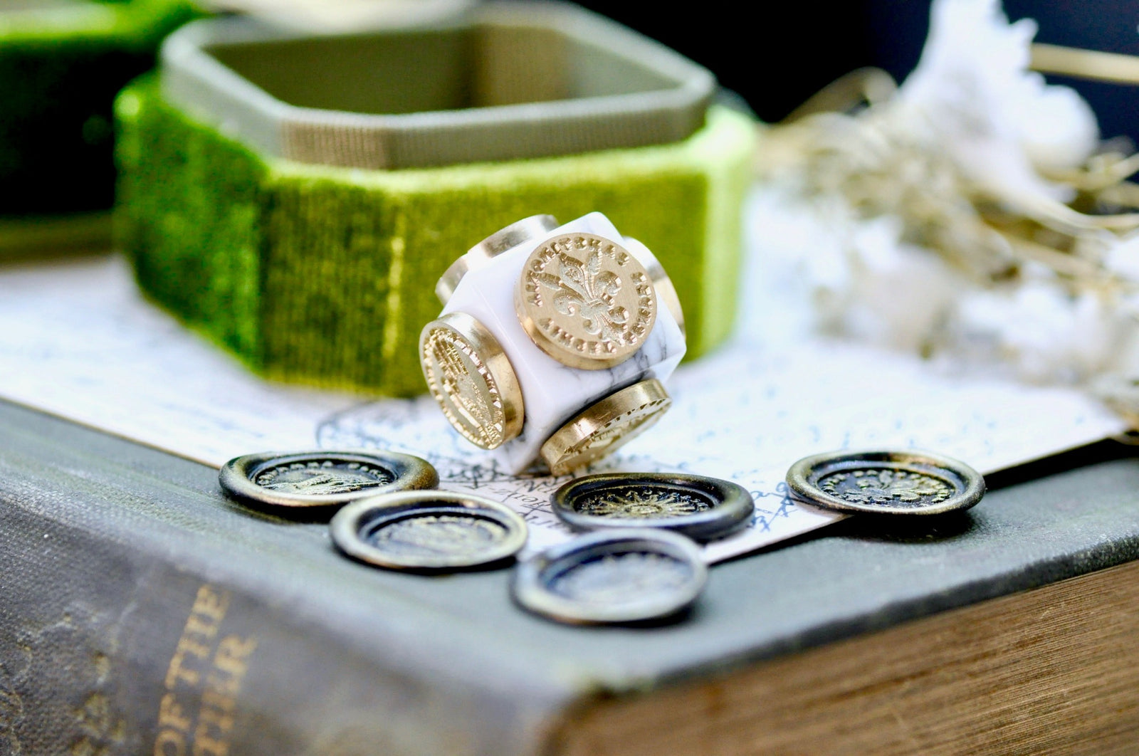 OOAK Latin Motto Cube Wax Seal | Howlite | Believe in Yourself - Backtozero B20 - antique, antique inspired, cube, destiny, eye, fleur, Fleur de Lis, hand, latin, latin motto, Love, Message, motto, natural stone, newarrivals, palm, Retro, stone, strength, sun, wisdom, write, writing