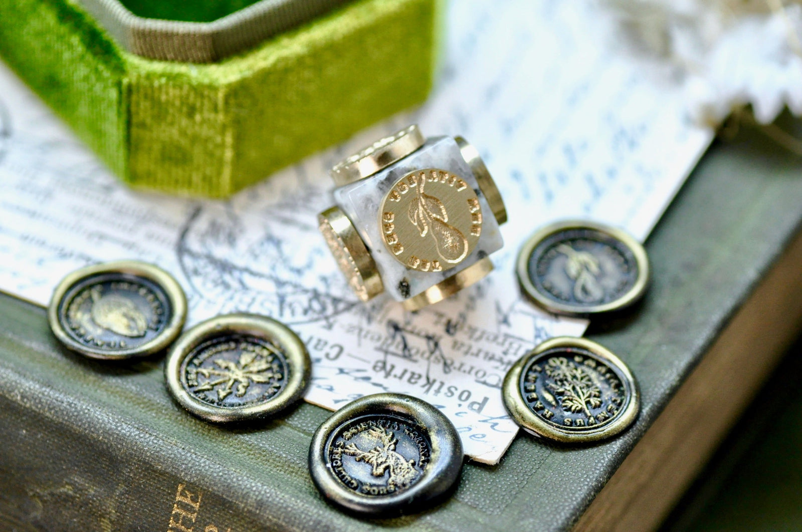 OOAK Latin Motto Cube Wax Seal | Kiwi Stone | Time will Tell - Backtozero B20 - acorn, antique, antique inspired, arrows, cube, dedication, hope, latin, latin motto, Message, motto, natural stone, newarrivals, Retro, stone, time