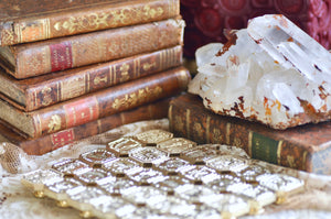 Sun with Eye Latin Motto Wax Seal Stamp | Wisdom | O