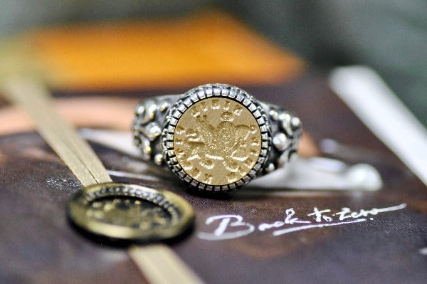 Winged Lion Latin Motto Fleur De Lis Signet Ring - Backtozero B20 - 12f, 12mm, 12mm ring, 925 Silver, accessory, dedication, Fleur de Lis, him, Intaglio, Intaglio ring, jewelry, latin, latin motto, Message, ring, seal, seal ring, signet, size 10, size 11, size 8, size 9, success, wax seal, wax seal stamp