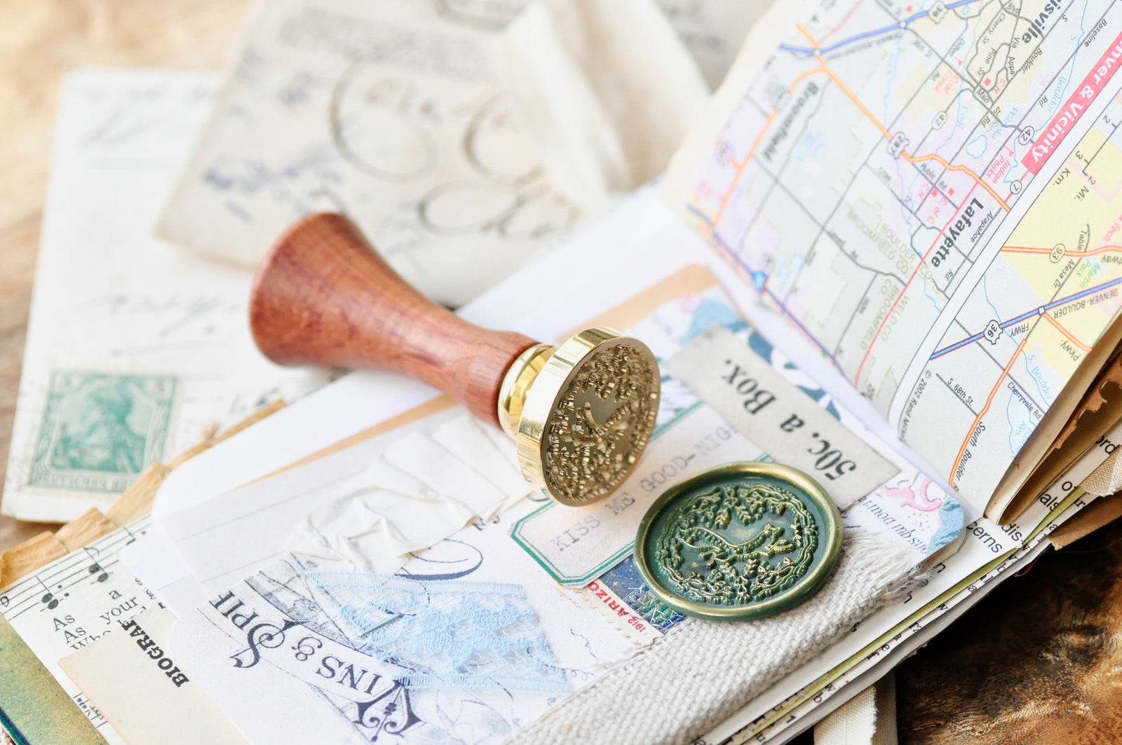 Nature Dreams Fox Wax Seal Stamp Designed by Nikki Dotti - Backtozero B20 - Animal, botanic, Botanical, collaboration, Fox, metallic powder, Nature, newarrivals, Signature, signaturehandle, Woodland Animal