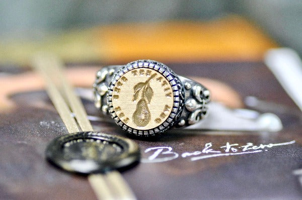 Pear Latin Motto Fleur De Lis Signet Ring - Backtozero B20 - 12f, 12mm, 12mm ring, 925 Silver, accessory, Fleur de Lis, him, hope, Intaglio, Intaglio ring, jewelry, latin, latin motto, life, Message, ring, seal, seal ring, signet, size 10, size 11, size 8, size 9, wax seal, wax seal stamp
