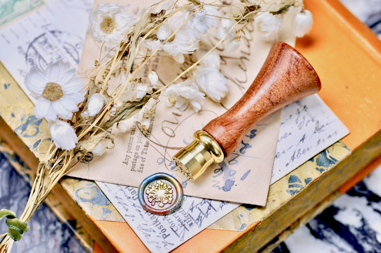 Mini Dandelion Flower Wax Seal Stamp Designed by Petra - Backtozero B20 - botanic, Botanical, collaboration, floral, Flower, galaxy, mini, Nature, newarrivals, petra, Signature, signaturehandle, Woodland