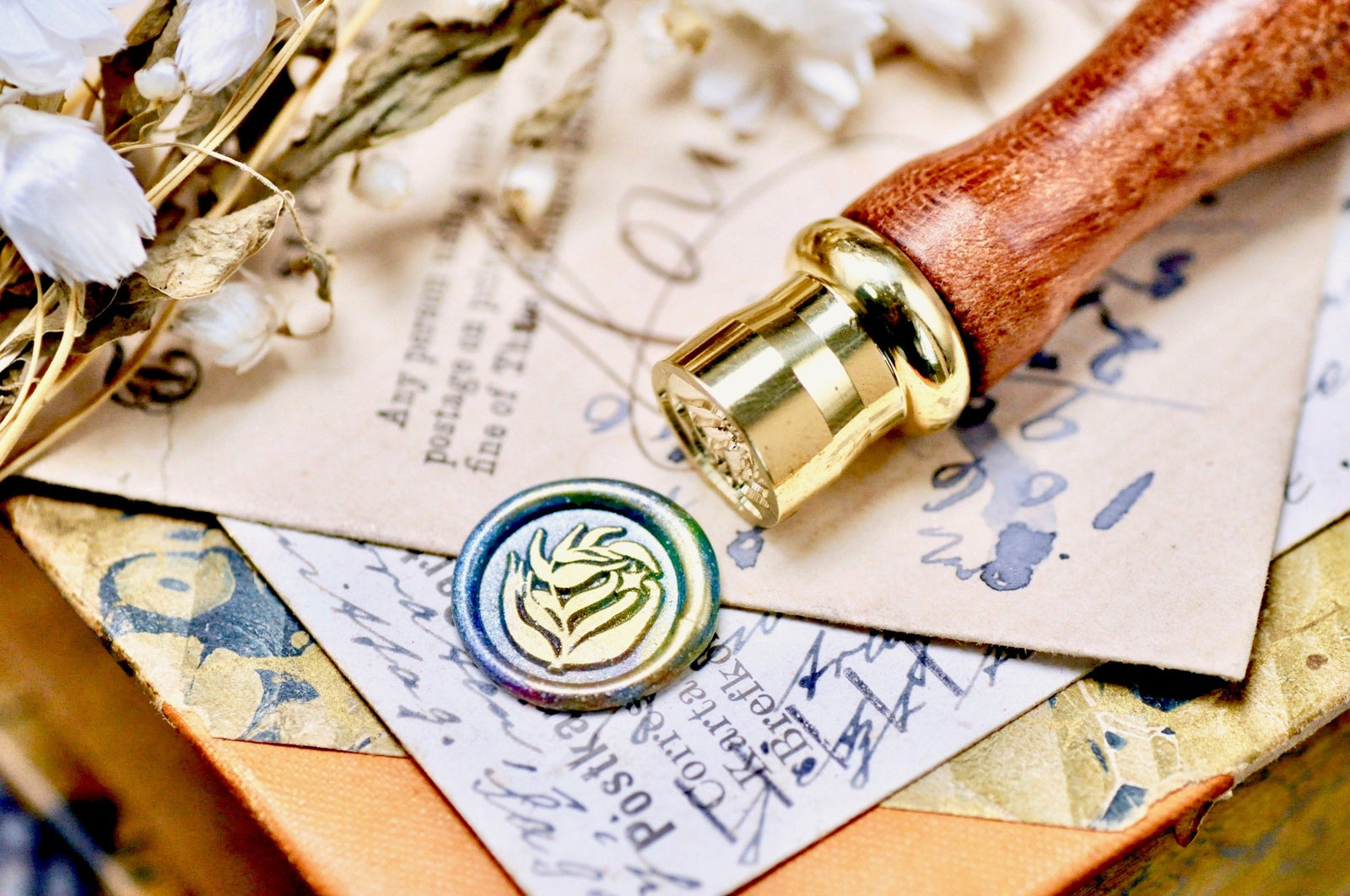 Mini Fern Wax Seal Stamp Designed by Petra - Backtozero B20 - botanic, Botanical, collaboration, galaxy, mini, Nature, newarrivals, petra, Signature, signaturehandle, Woodland