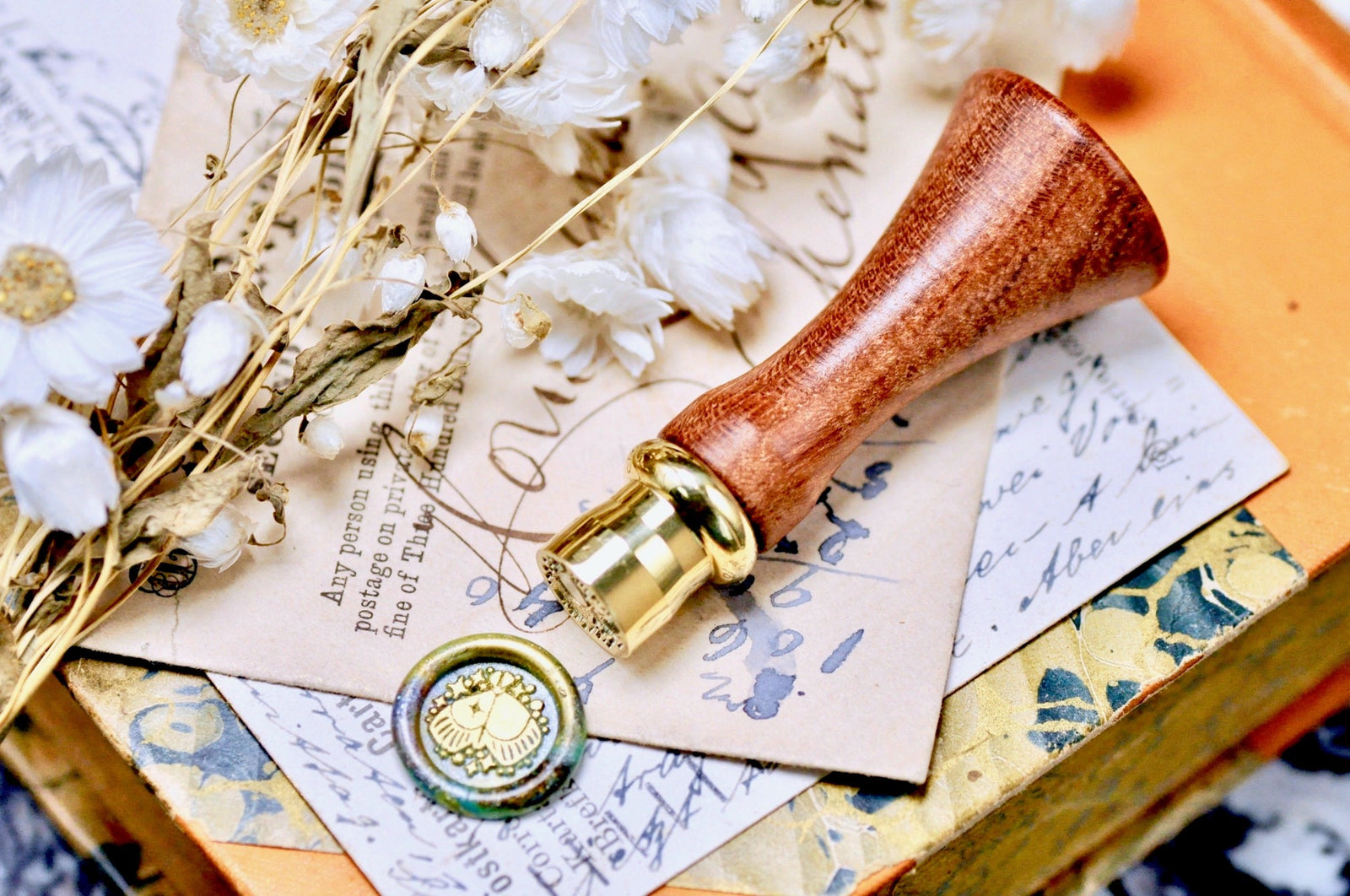 Mini Moth Wax Seal Stamp Designed by Petra - Backtozero B20 - collaboration, galaxy, mini, Nature, newarrivals, petra, Signature, signaturehandle, Woodland