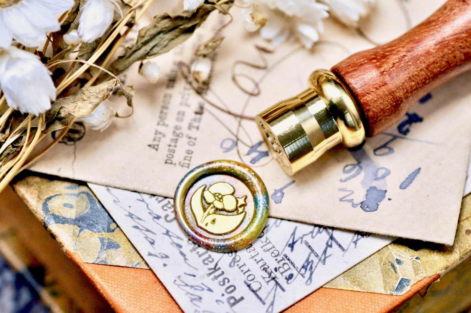 Mini Windflower Wax Seal Stamp Designed by Petra - Backtozero B20 - botanic, Botanical, collaboration, floral, Flower, galaxy, mini, Nature, newarrivals, petra, Signature, signaturehandle, Woodland