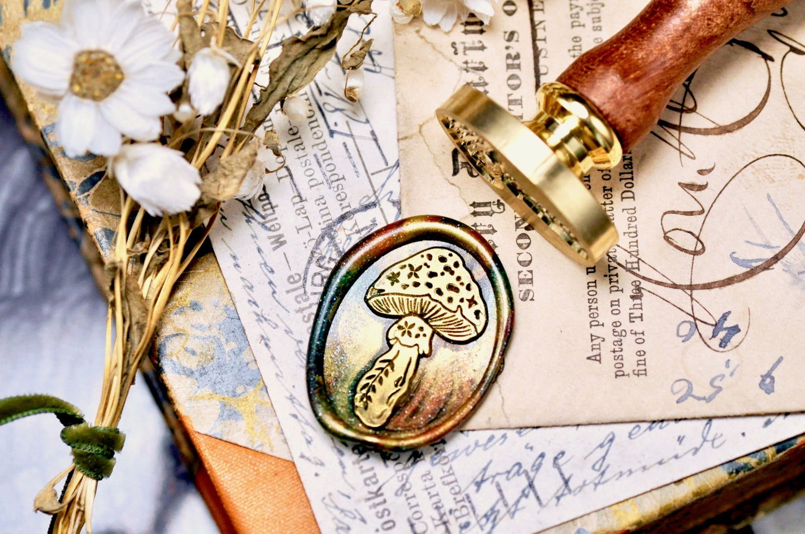 Tall Mushroom Wax Seal Stamp Designed by Petra - Backtozero B20 - botanic, Botanical, collaboration, copper powder, galaxy, mushroom, Nature, newarrivals, oval, petra, Signature, signaturehandle, star, Woodland