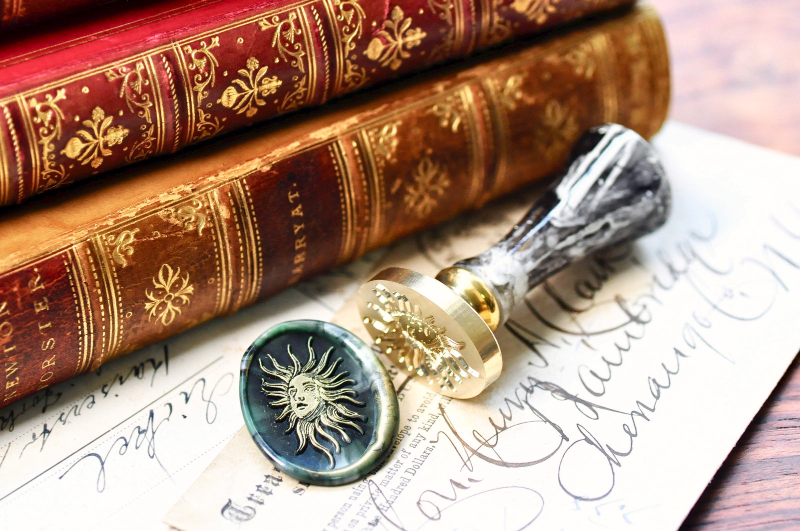 Faced Sun Wax Seal Stamp Designed by Jaime Montalvo - Backtozero B20 - collaboration, handleupgrade, newarrivals, oval, rekka, Retro, Signature, signaturehandle, sun, tattoo