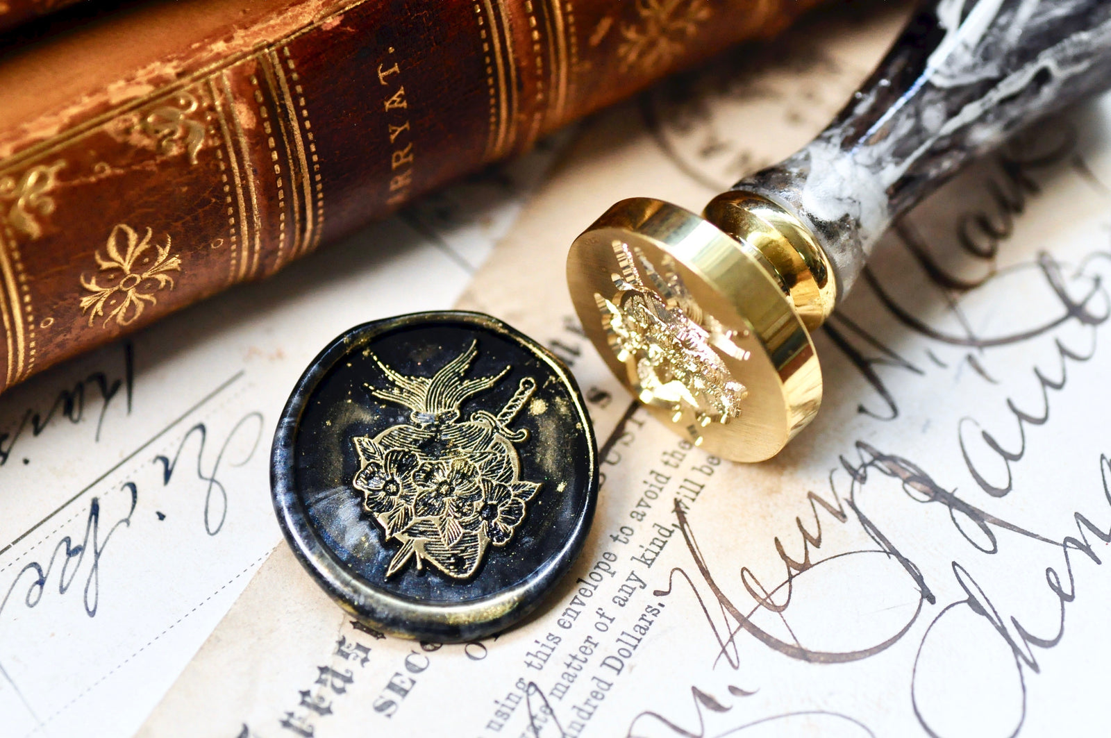 Sacred Heart Wax Seal Stamp Designed by Jaime Montalvo - Backtozero B20 - collaboration, Flower, flowers, handleupgrade, Heart, newarrivals, rekka, Retro, Signature, signaturehandle, sword, tattoo