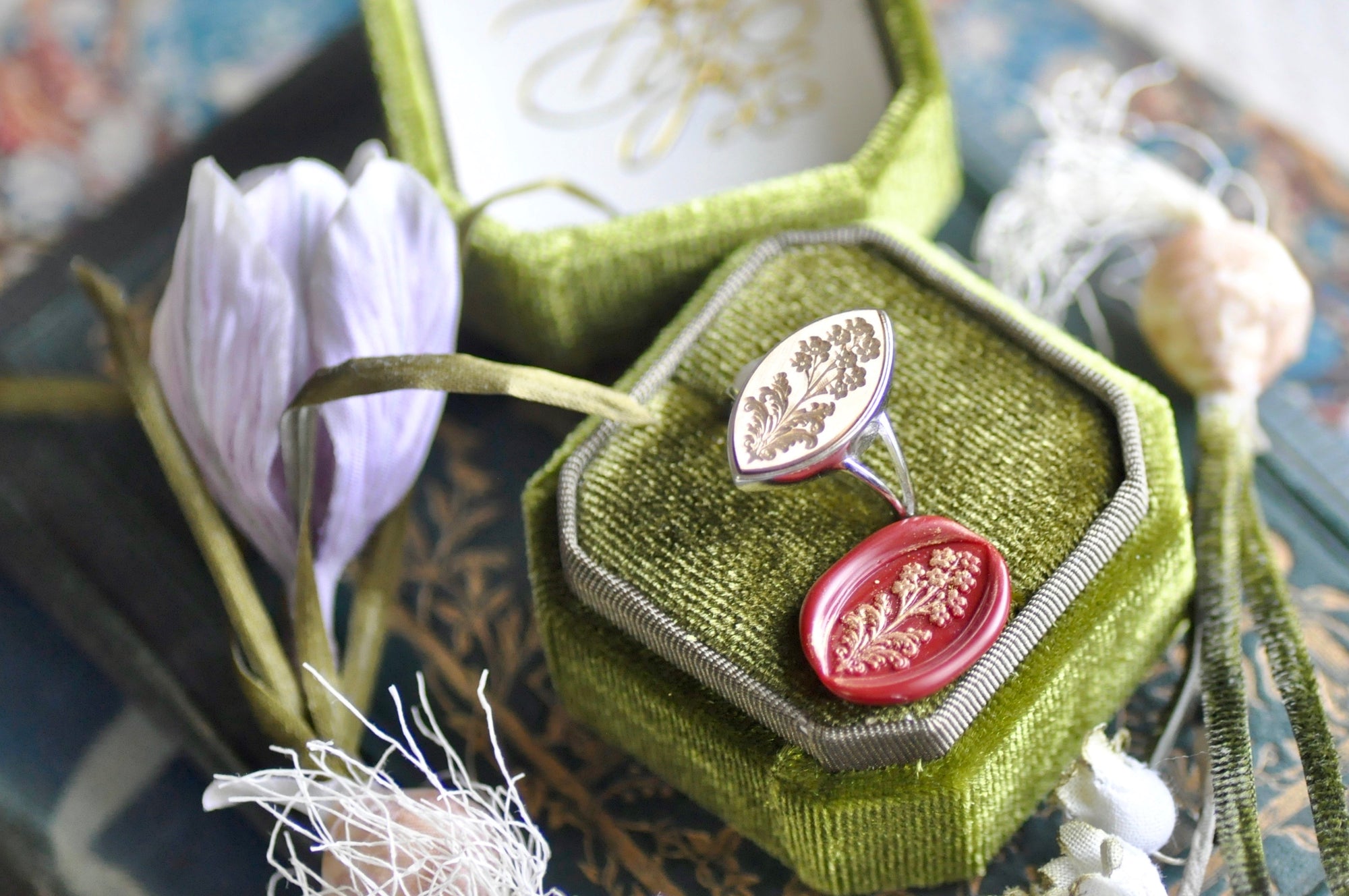 Retro Flower Signet Ring | Forget-me-not