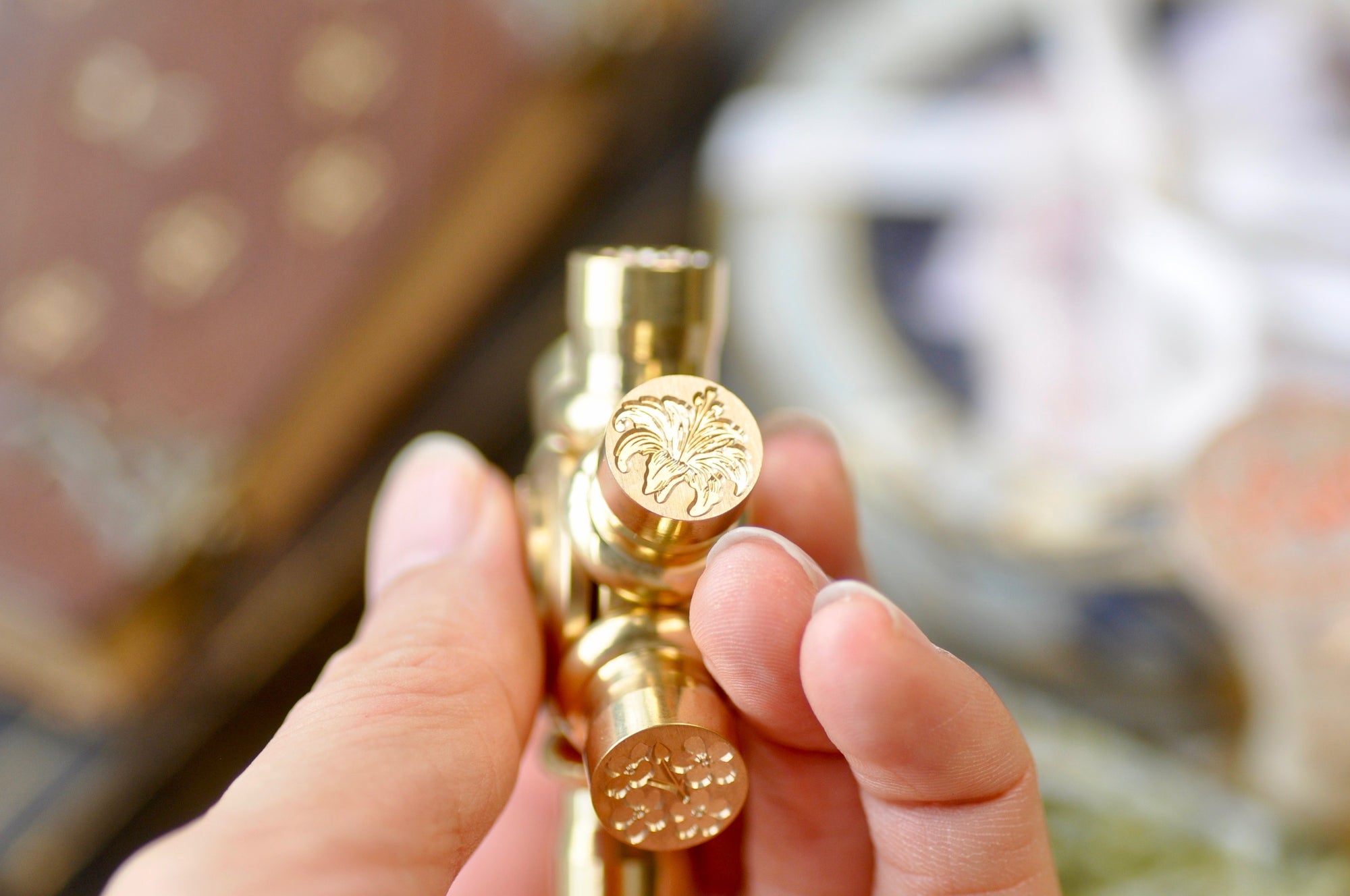 Build Your Retro Flower Mini Wheel Wax Seal