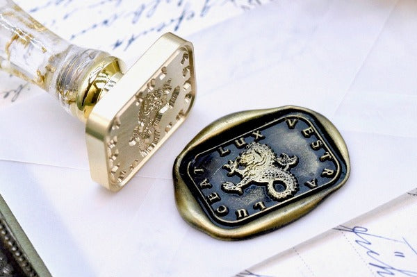 Sea Lion Latin Motto Wax Seal Stamp - Backtozero B20 - antique, Heraldic, latin, latin motto, Message, Mythical Creatures, potential, Retro, rounded rectangle, shine, Signature, signaturehandle