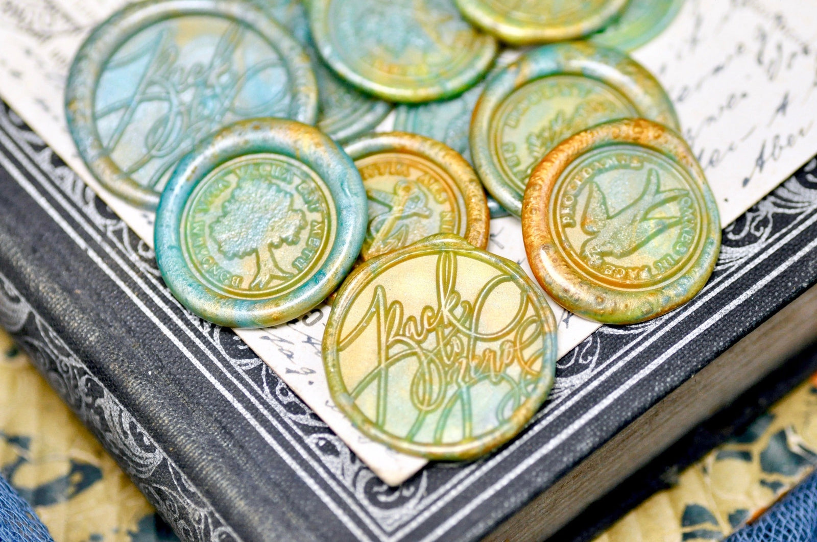 Marble Glue Gun Sealing Wax | Spectrolite - Backtozero B20 - Blue, Glue Gun, gold, marble, marble wax, newarrivals, sale, Sealing Wax, Wax Stick