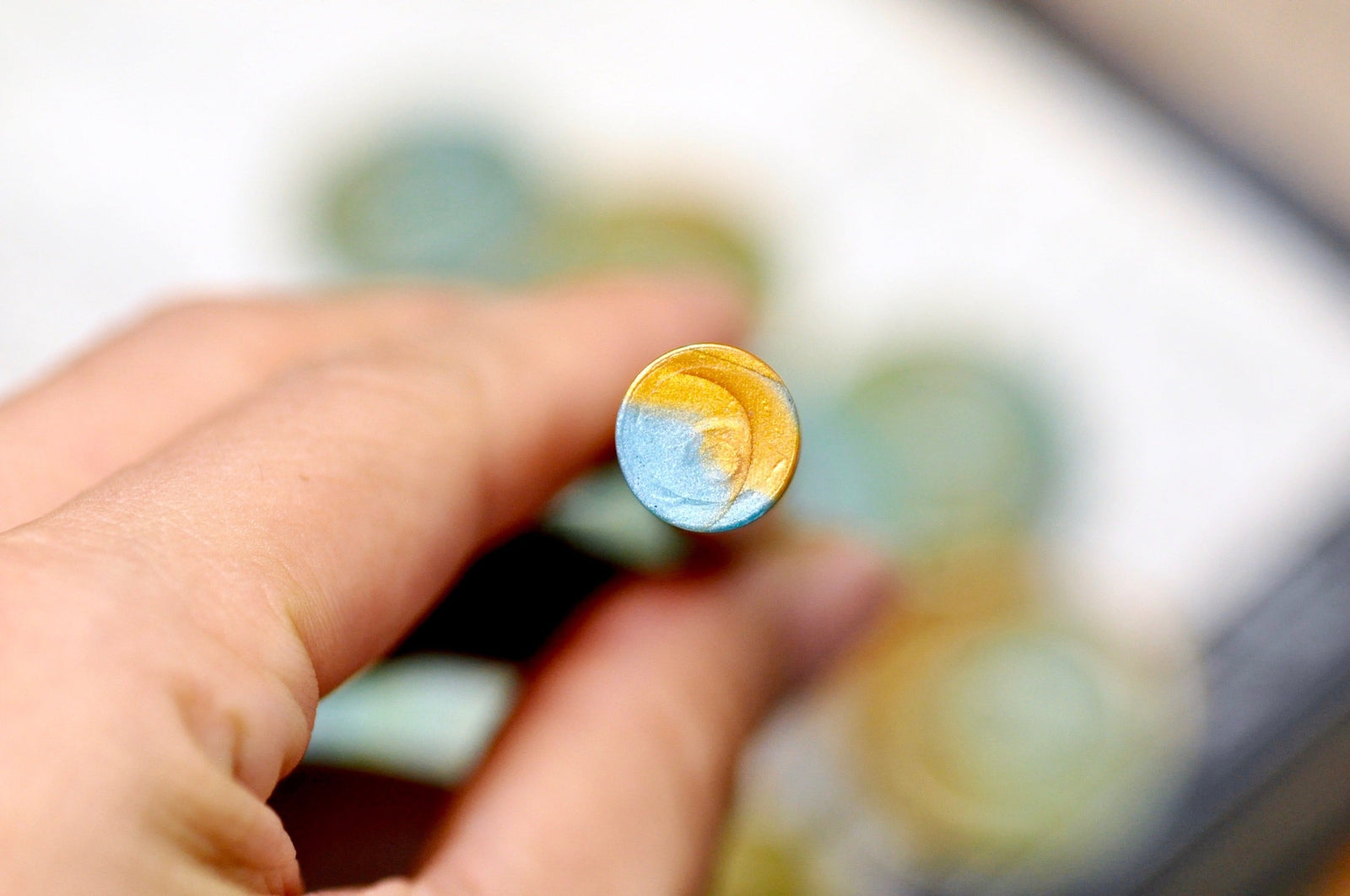 Marble Glue Gun Sealing Wax | Spectrolite - Backtozero B20 - Blue, Glue Gun, gold, marble, marble wax, newarrivals, sale, Sealing Wax, Wax Stick