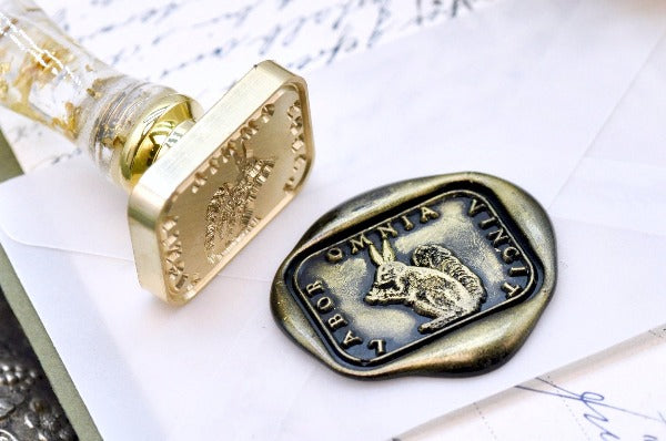 Squirrel Latin Motto Wax Seal Stamp - Backtozero B20 - antique, dedication, determination, hard work, latin, latin motto, Message, Retro, rounded rectangle, Signature, signaturehandle