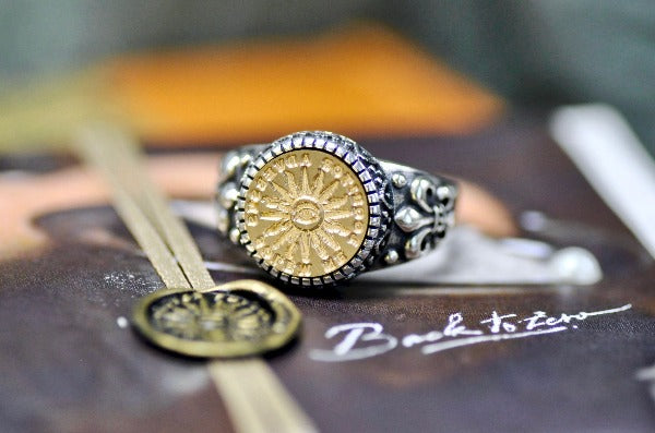 Sun with Eye Latin Motto Fleur De Lis Signet Ring - Backtozero B20 - 12f, 12mm, 12mm ring, 925 Silver, accessory, energy, Fleur de Lis, focus, him, Intaglio, Intaglio ring, jewelry, latin, latin motto, Message, ring, seal, seal ring, signet, size 10, size 11, size 8, size 9, wax seal, wax seal stamp