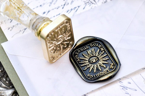 Sun with Eye Latin Motto Wax Seal Stamp - Backtozero B20 - antique, energy, eye, focus, latin, latin motto, Message, Retro, rounded rectangle, Signature