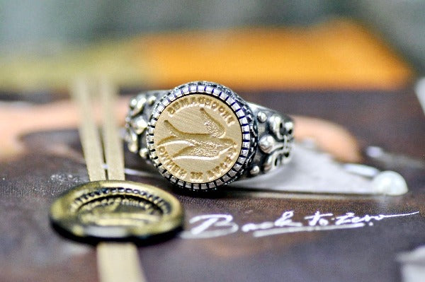 Swallow with Clover Latin Motto Fleur De Lis Signet Ring - Backtozero B20 - 12f, 12mm, 12mm ring, 925 Silver, accessory, Bird, Clover, Fleur de Lis, him, Intaglio, Intaglio ring, jewelry, latin, latin motto, Message, peace, positivity, ring, seal, seal ring, signet, size 10, size 11, size 8, size 9, wax seal, wax seal stamp