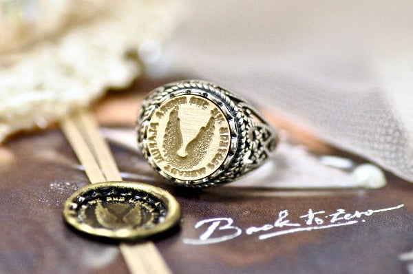 Wings Latin Motto Lace Signet Ring - Backtozero B20 - 12l, 12mm, 12mm ring, 925 Silver, accessory, her, Intaglio, Intaglio ring, jewelry, lace, latin motto, protection, secure, signet, size 10, size 7, size 8, size 9, wax seal, wax seal ring, wax seal stamp