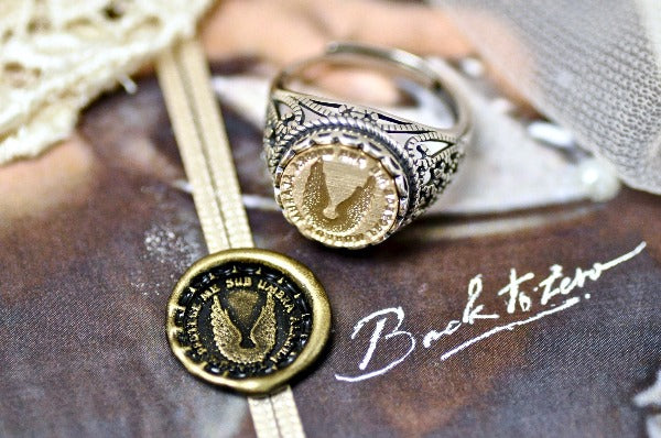Wings Latin Motto Lace Signet Ring - Backtozero B20 - 12l, 12mm, 12mm ring, 925 Silver, accessory, her, Intaglio, Intaglio ring, jewelry, lace, latin motto, protection, secure, signet, size 10, size 7, size 8, size 9, wax seal, wax seal ring, wax seal stamp