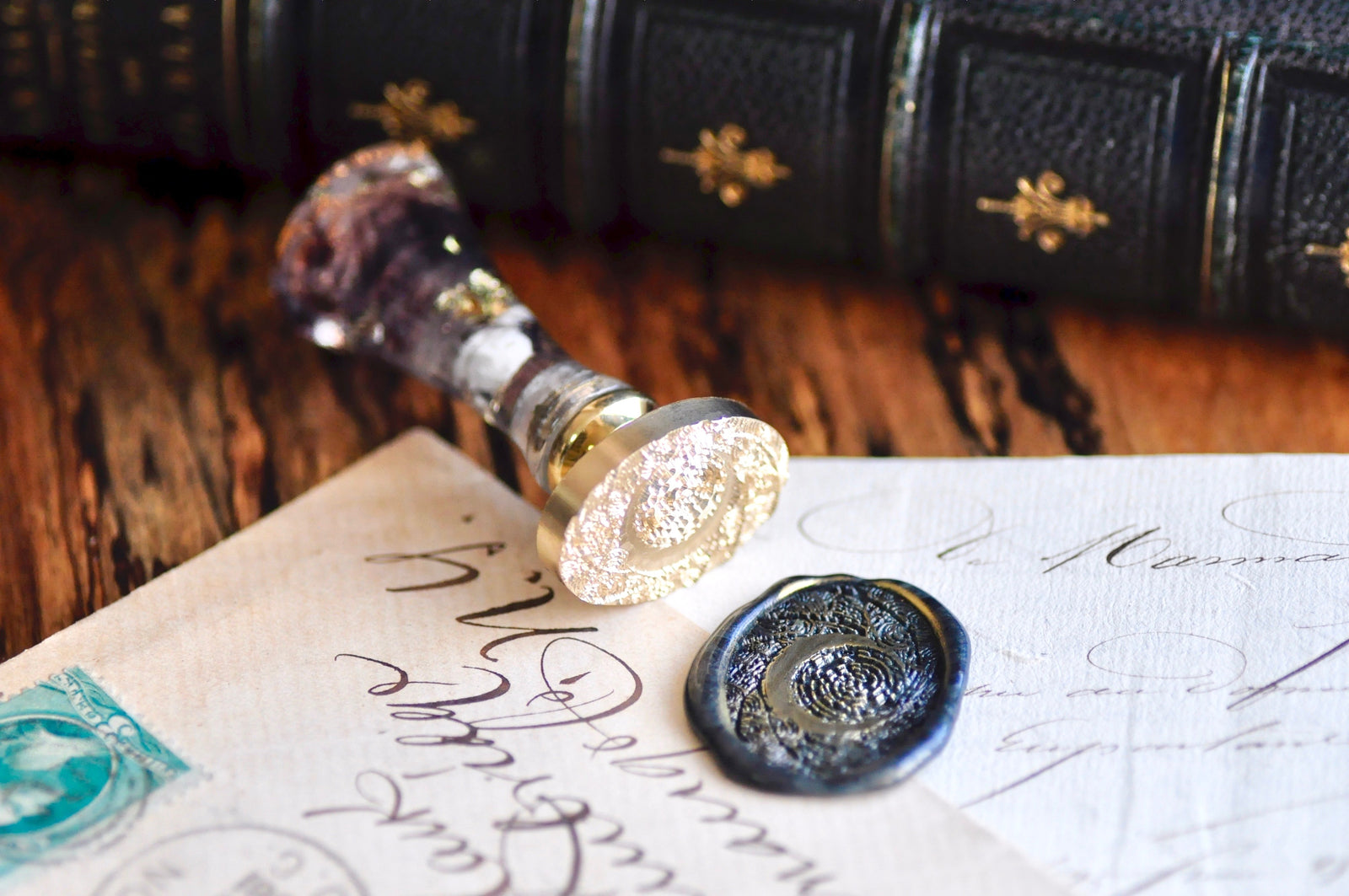 Moon Star Wax Seal Stamp Designed by Wood - Backtozero B20 - cloud, collaboration, handleupgrade, moon, newarrivals, oval, Signature, signaturehandle, Starlight, tattoo, tattoowood, texture