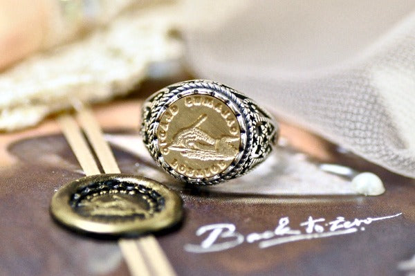 Writing Hand Latin Motto Lace Signet Ring - Backtozero B20 - 12l, 12mm, 12mm ring, 925 Silver, accessory, hand, hand gesture, her, Intaglio, Intaglio ring, jewelry, knowledge, lace, latin motto, signet, size 10, size 7, size 8, size 9, wax seal, wax seal ring, wax seal stamp