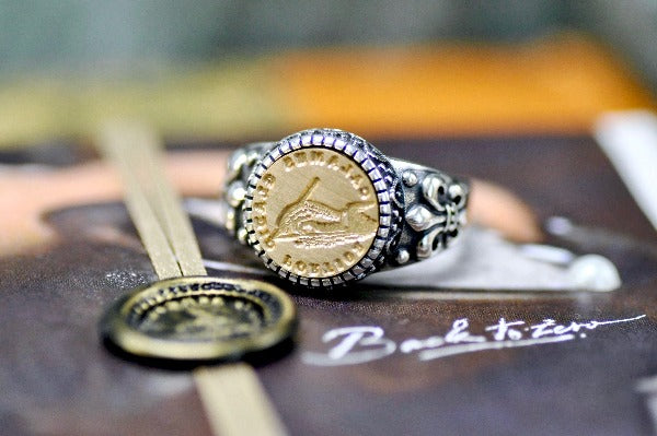 Writing Hand Latin Motto Fleur De Lis Signet Ring - Backtozero B20 - 12f, 12mm, 12mm ring, 925 Silver, accessory, Fleur de Lis, him, Intaglio, Intaglio ring, jewelry, knowledge, latin, latin motto, Message, ring, seal, seal ring, signet, size 10, size 11, size 8, size 9, wax seal, wax seal stamp