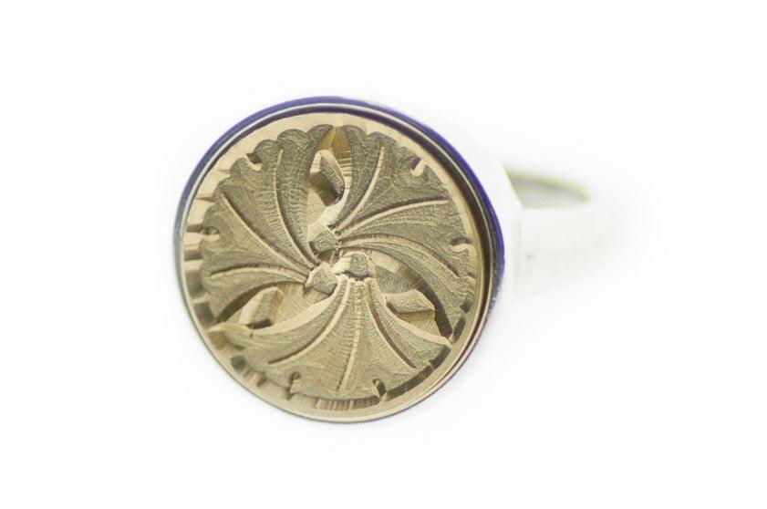 Japanese Kamon Icho Ginkgo Signet Ring - Backtozero B20 - 14m, 14mm, 14mm ring, 14mn, accessory, Botanical, ginkgo, her, Japanese, japanese family crest, jewelry, Kamon, Leaf, Leafs, Leaves, minimal, Nature, Plant, ring, signet ring, simple, size 10, size 7, size 8, size 9, wax seal, wax seal stamp