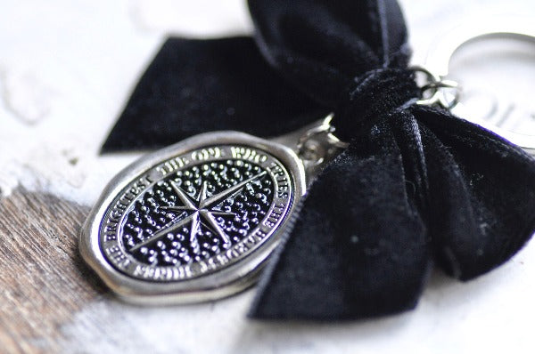 Message Wax Seal Keychain Black Bow | Star - Backtozero B20 - bow, charm, enamel, enamel keychain, her, keychain, lapel, metal, ribbon, seashell, shine, soft enamel, star, starry, velvet, wax seal