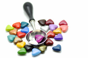 Green Sealing Wax Heart Bead - Backtozero B20 - Green, Heart Bead, Heart Wax, sale, Sealing Wax, Wax Bead
